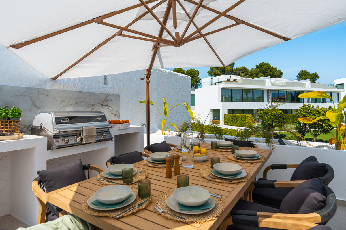 Apartment te koop in Nueva Andalucía | 3 slaapkamers H5074279