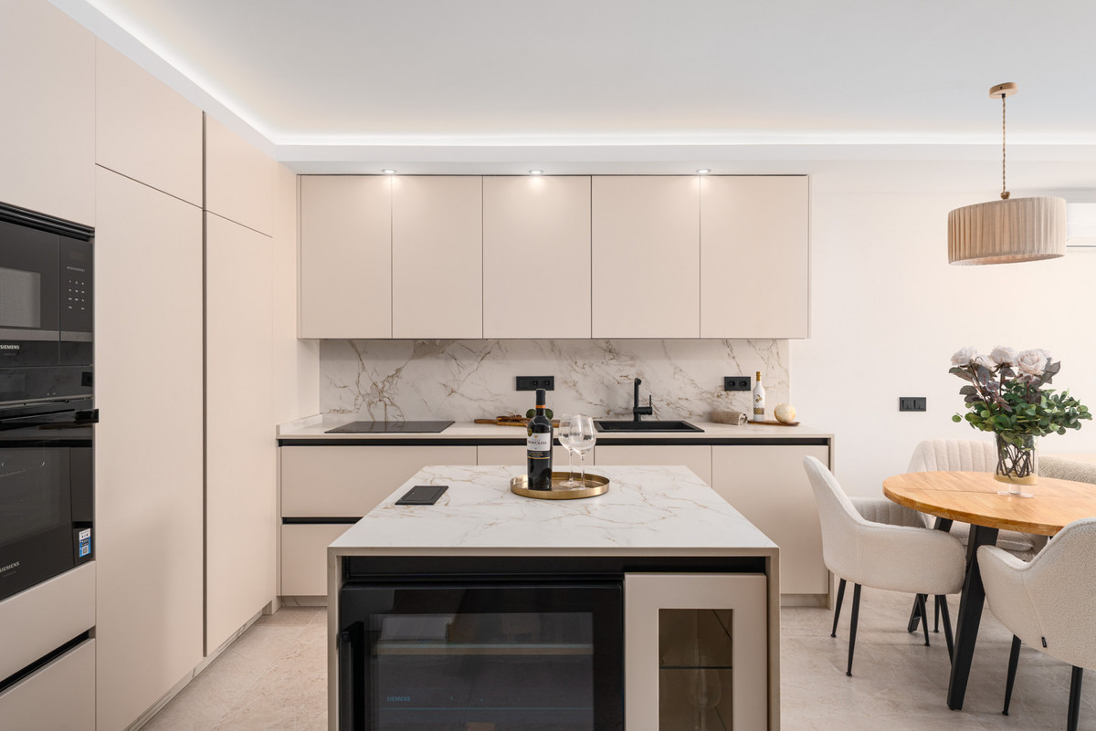Apartment te koop in Nueva Andalucía | 3 slaapkamers H5074279