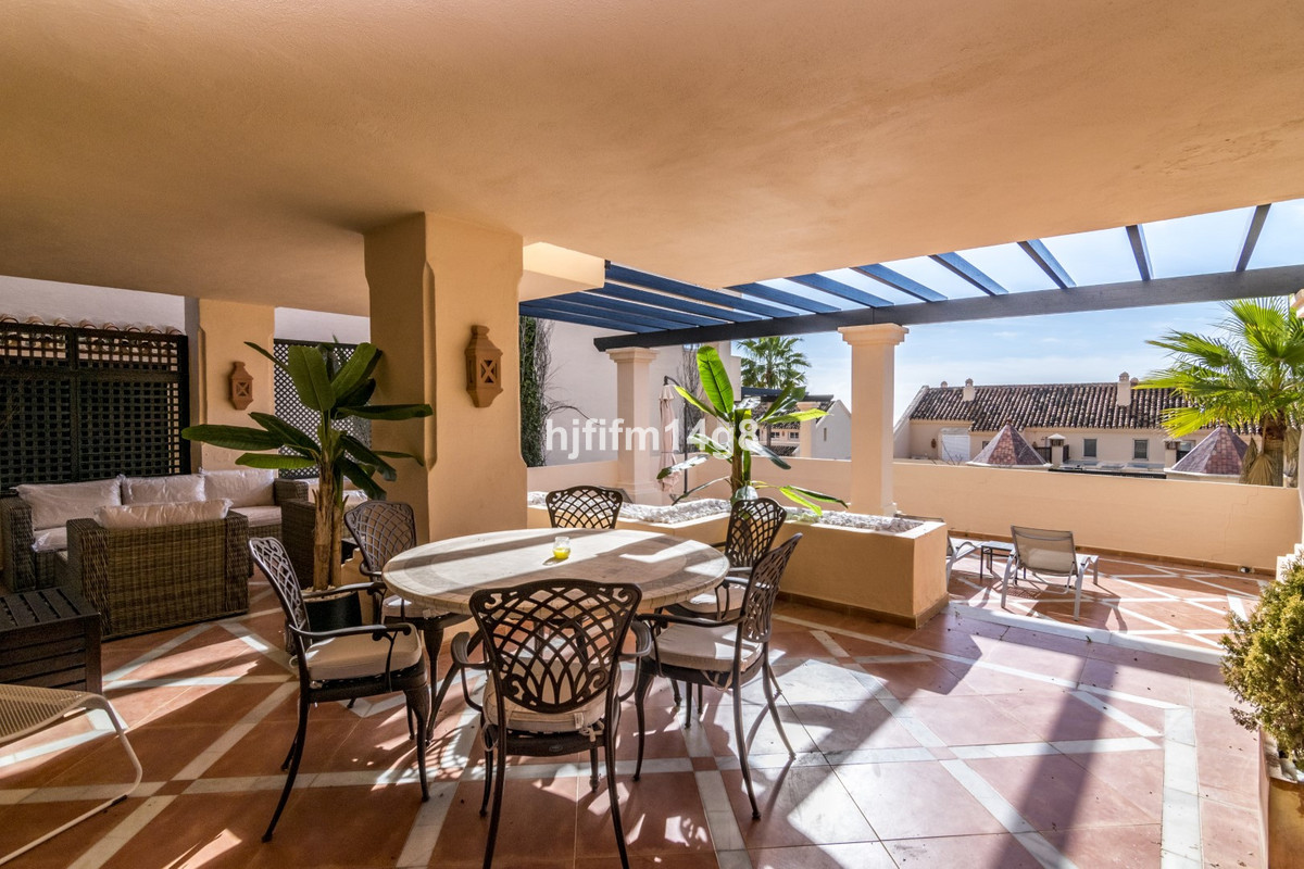 Apartment te koop in Nueva Andalucía | 2 slaapkamers H5075614