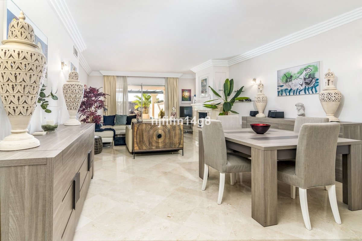 Apartment te koop in Nueva Andalucía | 2 slaapkamers H5075614