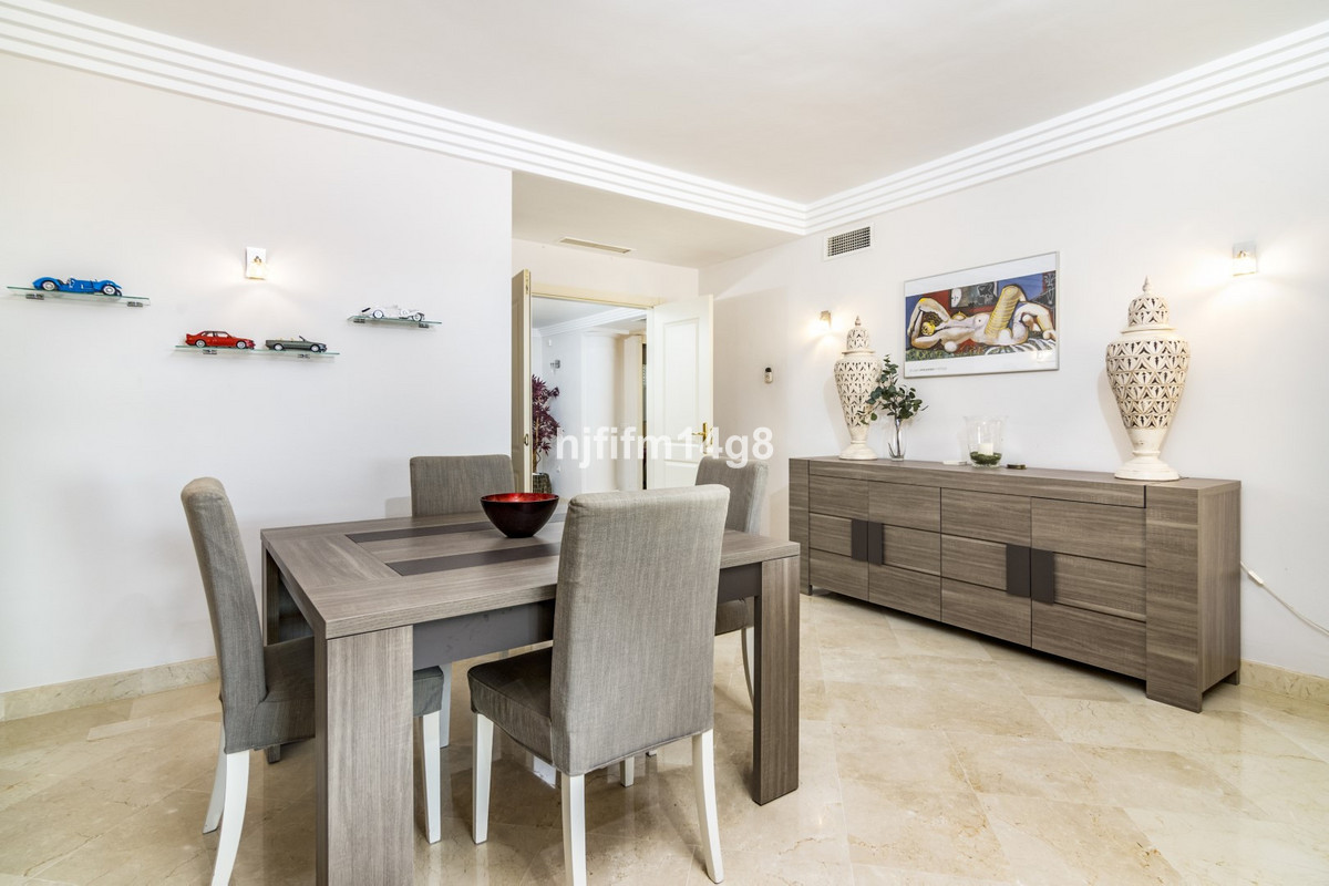 Apartment te koop in Nueva Andalucía | 2 slaapkamers H5075614