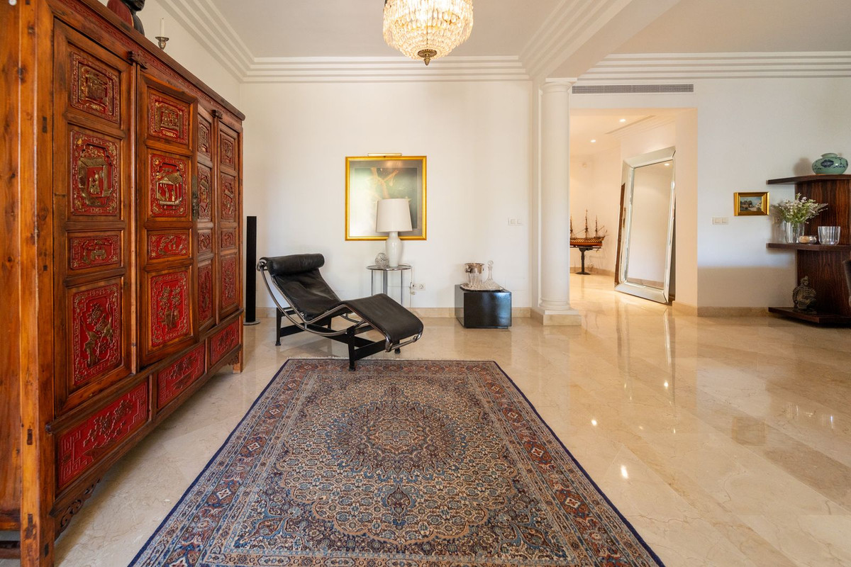 Appartement te koop in Nueva Andalucía | 3 slaapkamers H5078104