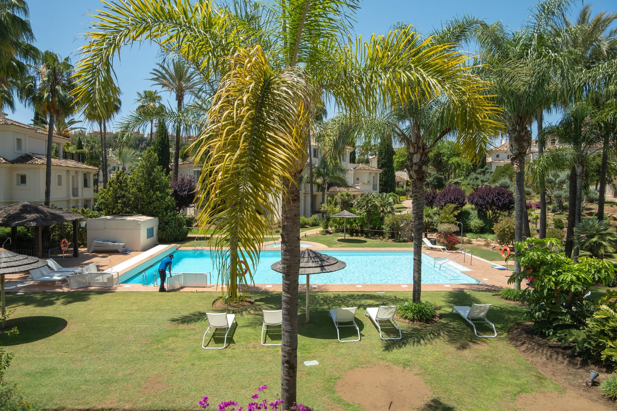 Appartement te koop in Nueva Andalucía | 3 slaapkamers H5078104