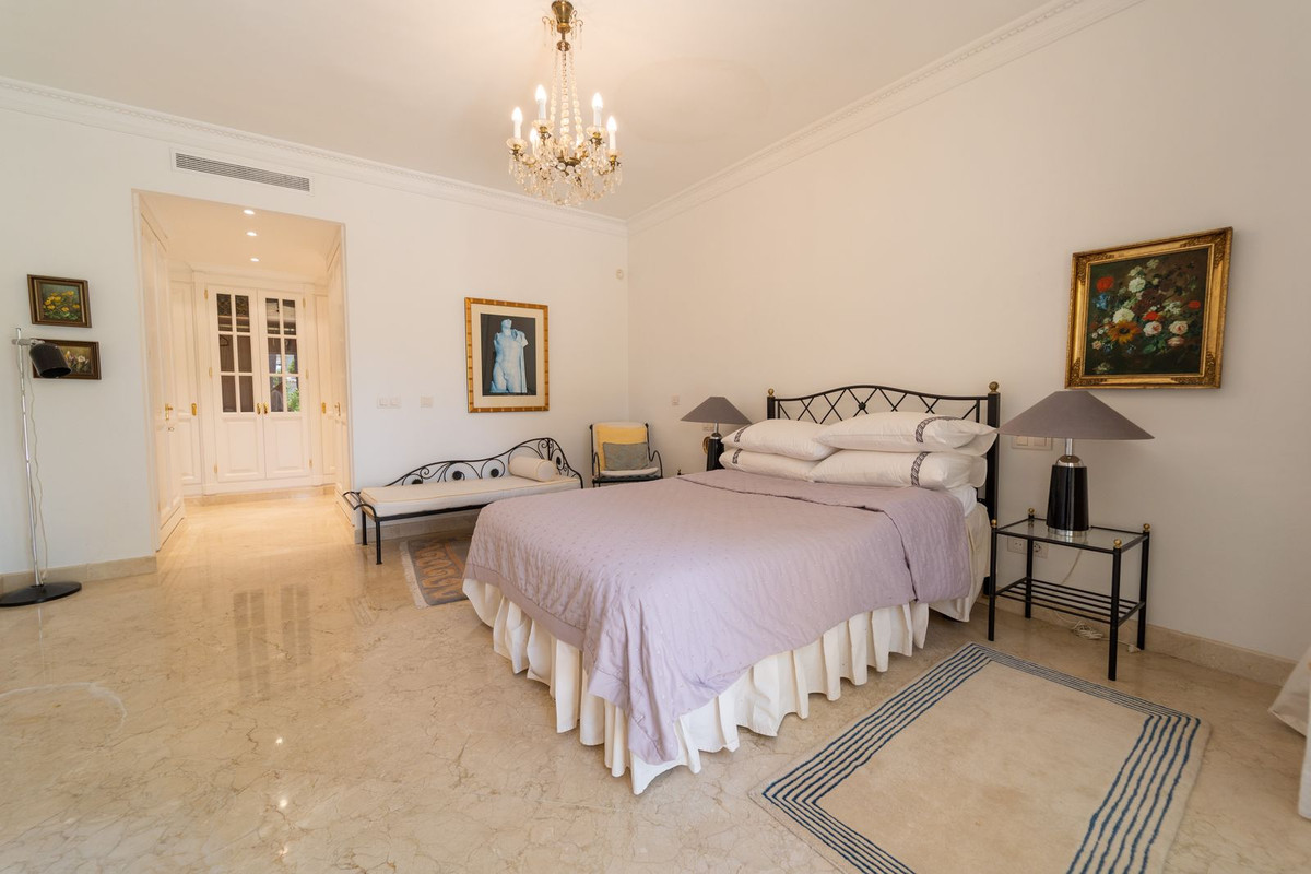 Appartement te koop in Nueva Andalucía | 3 slaapkamers H5078104