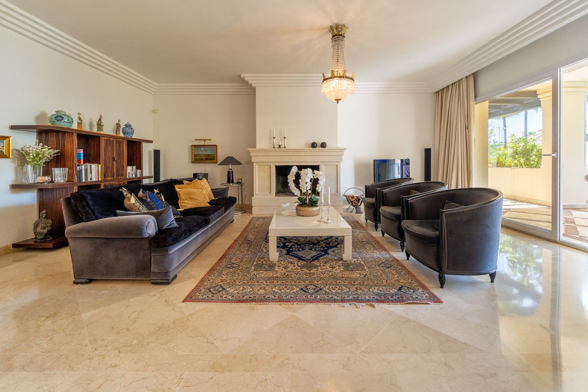 Appartement te koop in Nueva Andalucía | 3 slaapkamers H5078104