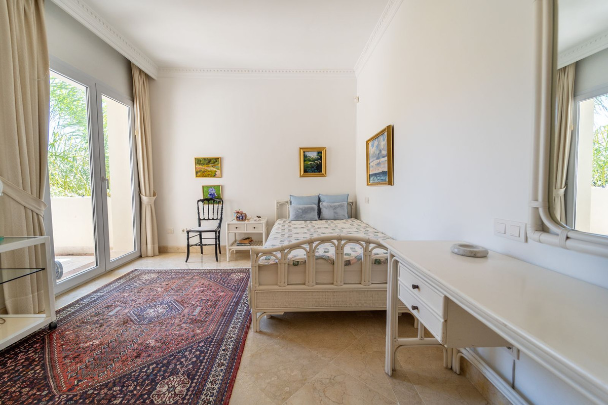 Appartement te koop in Nueva Andalucía | 3 slaapkamers H5078104