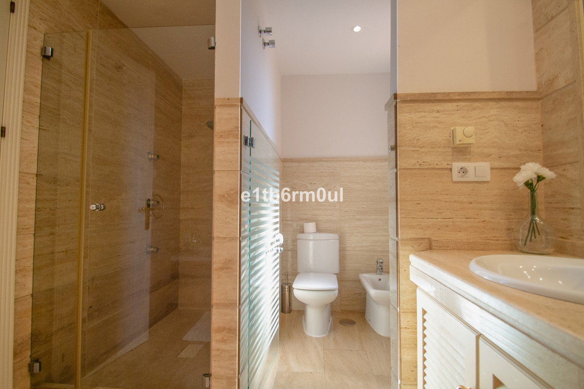 Appartement te koop in Nueva Andalucía | 2 slaapkamers H5078449