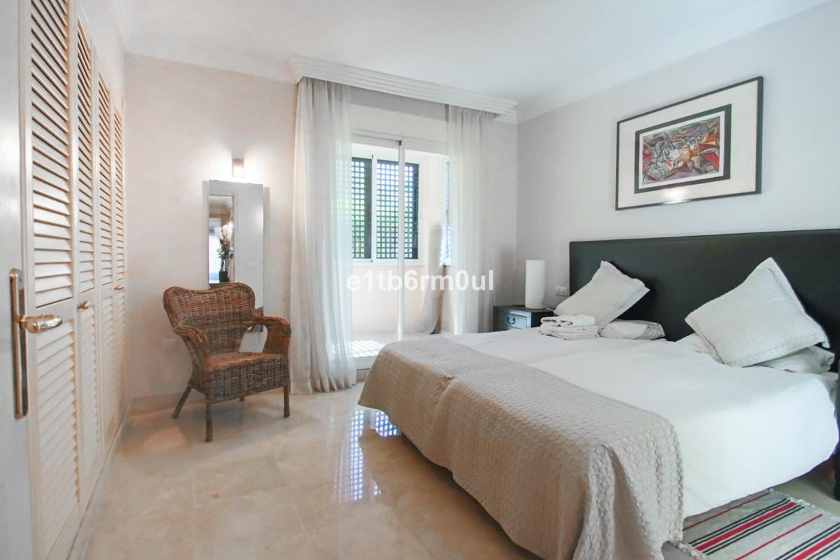 Appartement te koop in Nueva Andalucía | 2 slaapkamers H5078449