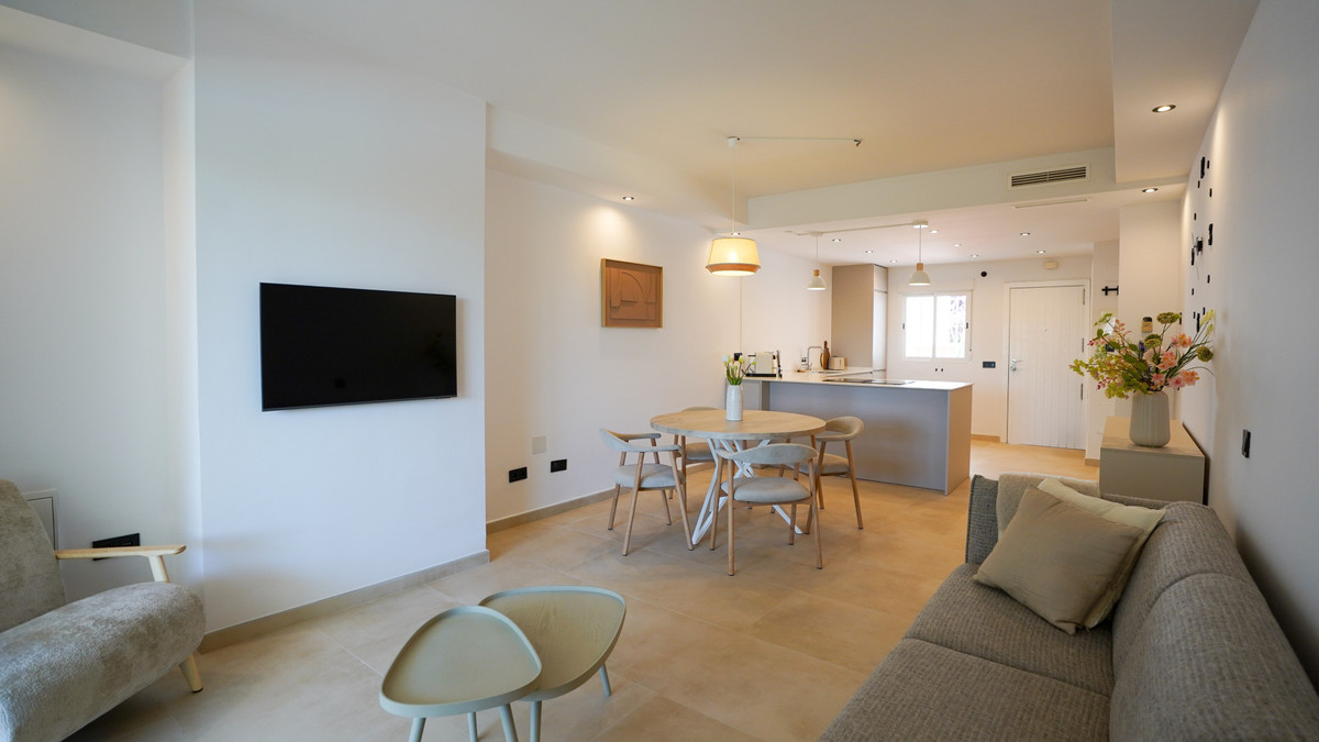 Appartement te koop in Nueva Andalucía | 2 slaapkamers H5078455