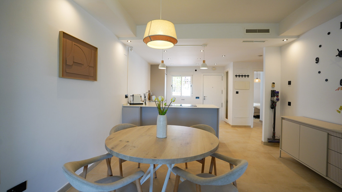 Appartement te koop in Nueva Andalucía | 2 slaapkamers H5078455