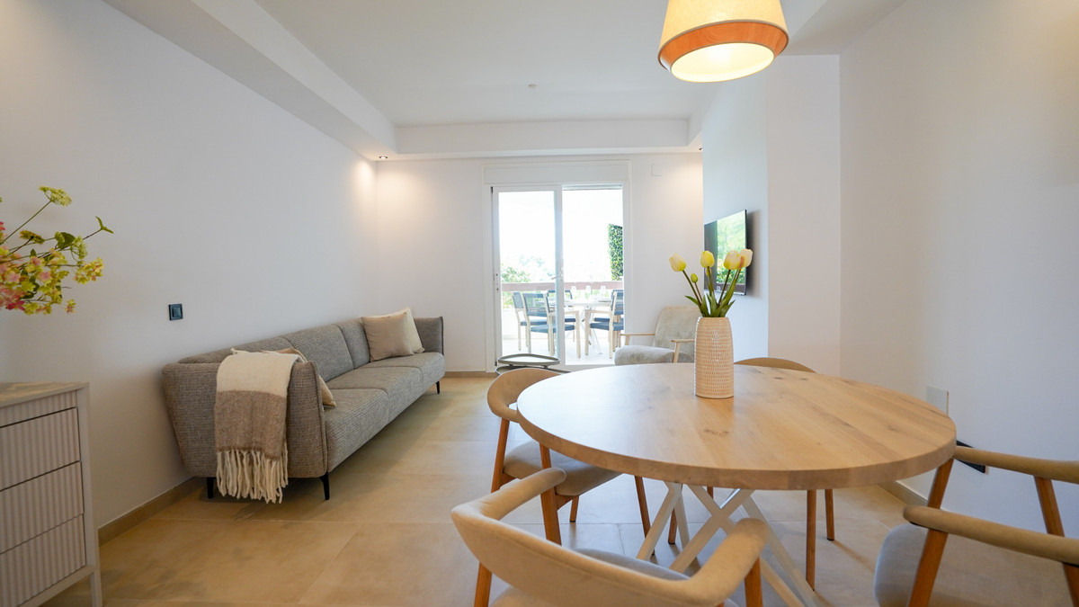 Appartement te koop in Nueva Andalucía | 2 slaapkamers H5078455