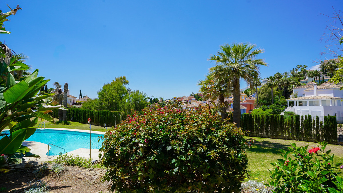 Appartement te koop in Nueva Andalucía | 2 slaapkamers H5078455
