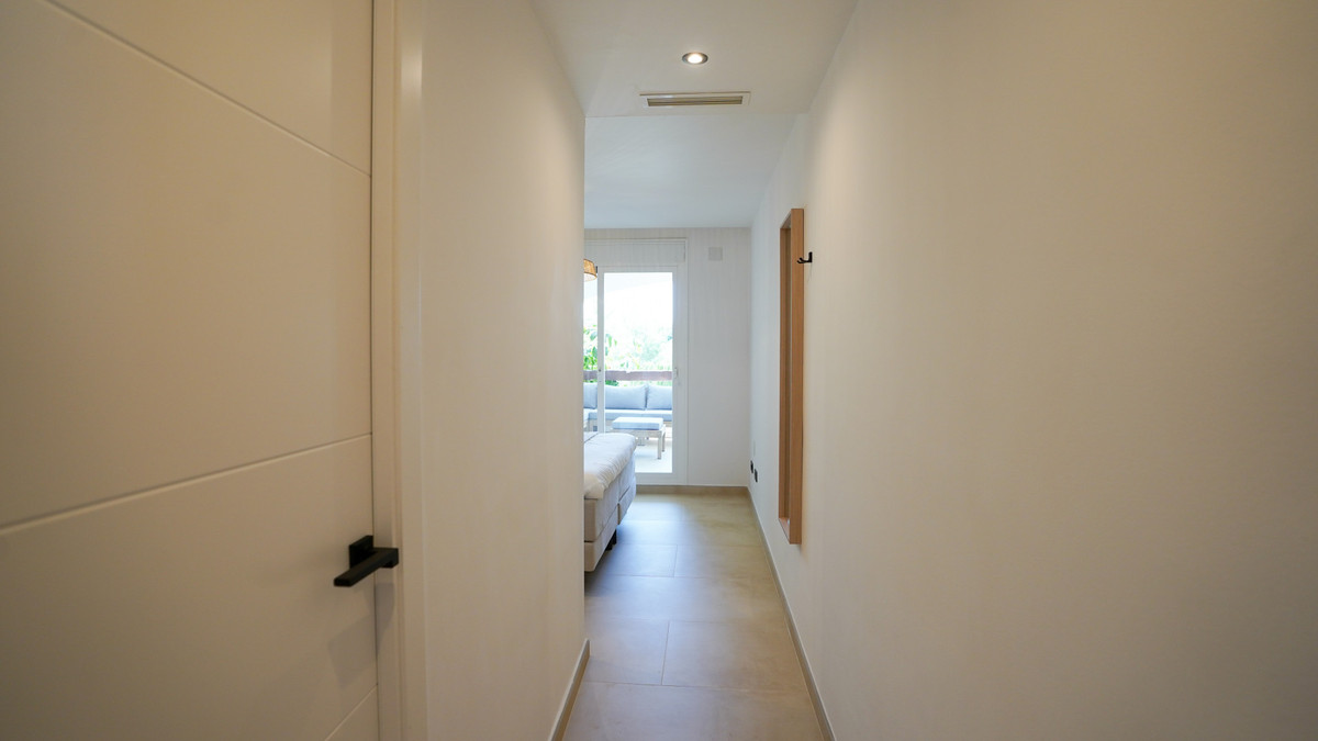 Appartement te koop in Nueva Andalucía | 2 slaapkamers H5078455
