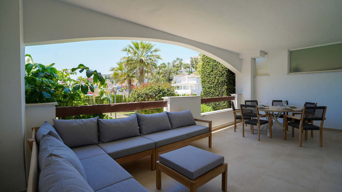 Appartement te koop in Nueva Andalucía | 2 slaapkamers H5078455