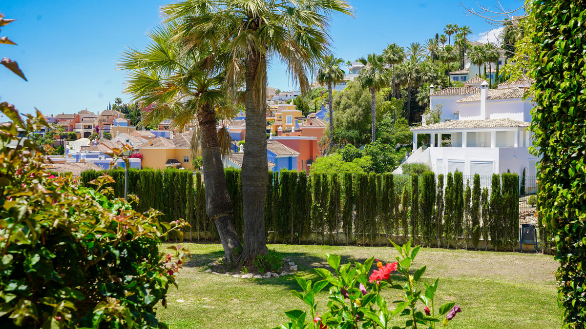 Appartement te koop in Nueva Andalucía | 2 slaapkamers H5078455