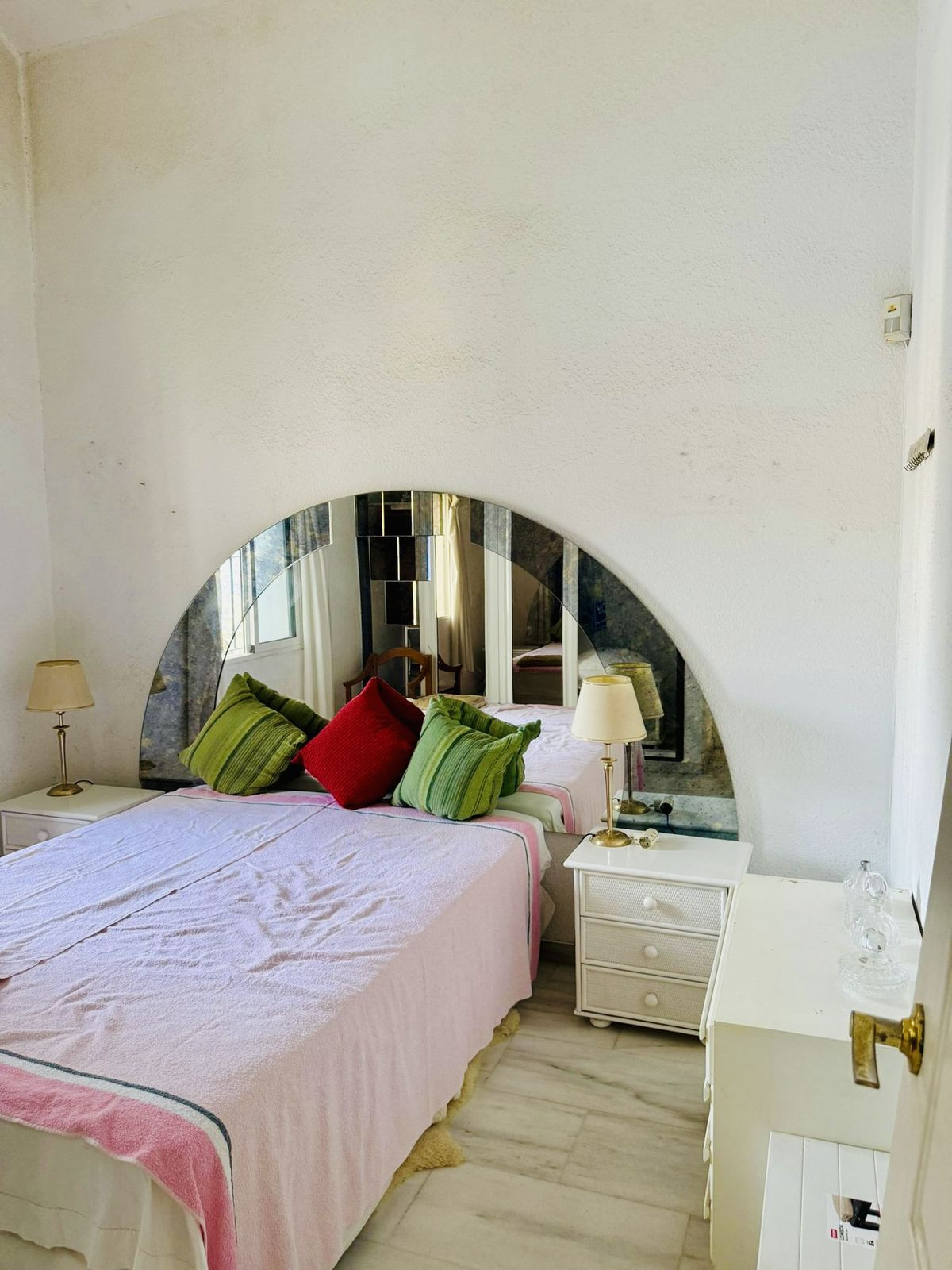 Appartement te koop in Nueva Andalucía | 2 slaapkamers H5080054
