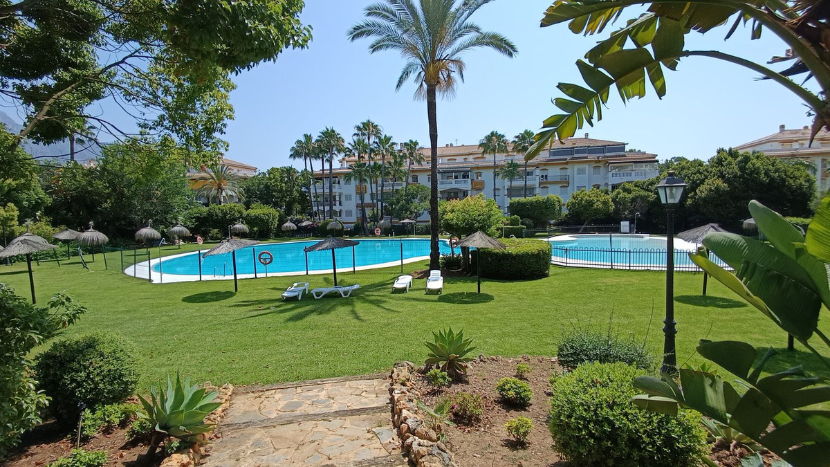 Appartement te koop in Nueva Andalucía | 3 slaapkamers H5080213