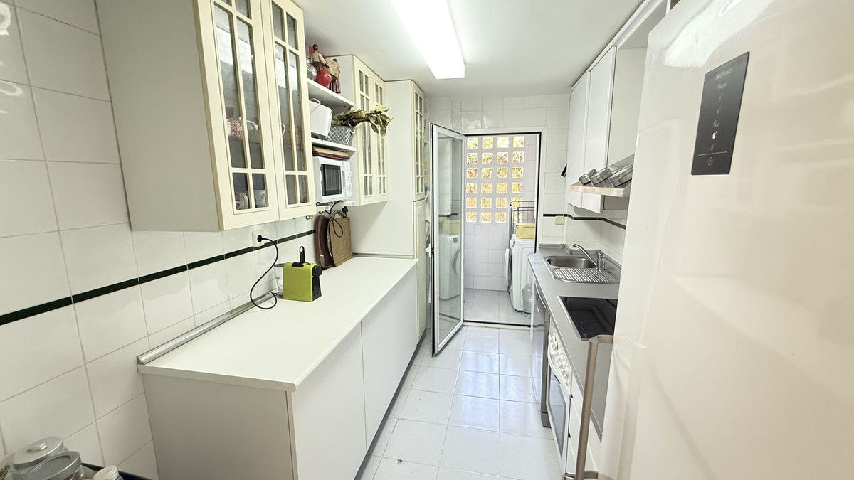 Appartement te koop in Nueva Andalucía | 3 slaapkamers H5080213
