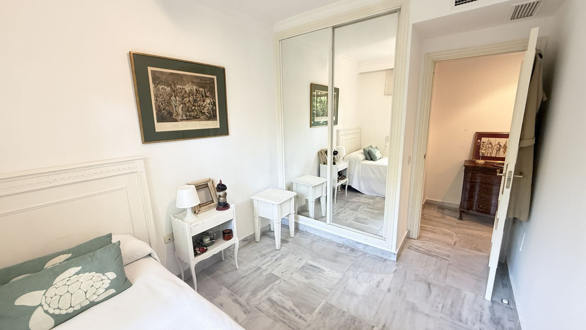 Appartement te koop in Nueva Andalucía | 3 slaapkamers H5080213