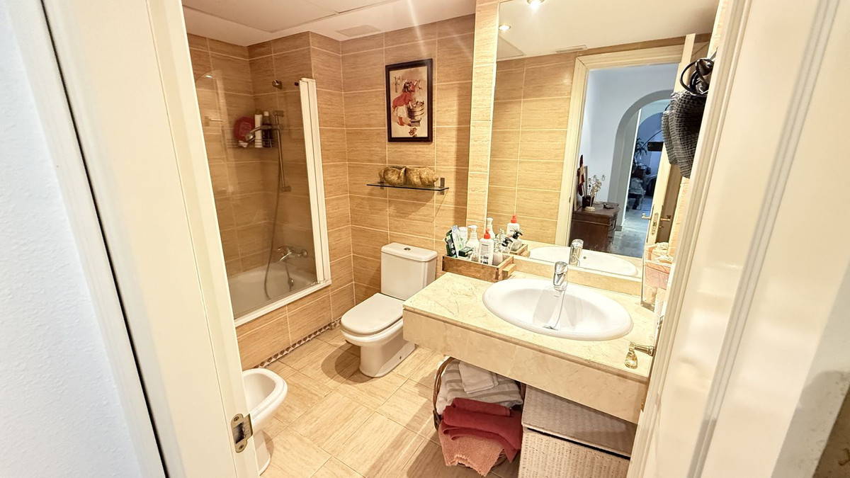 Appartement te koop in Nueva Andalucía | 3 slaapkamers H5080213