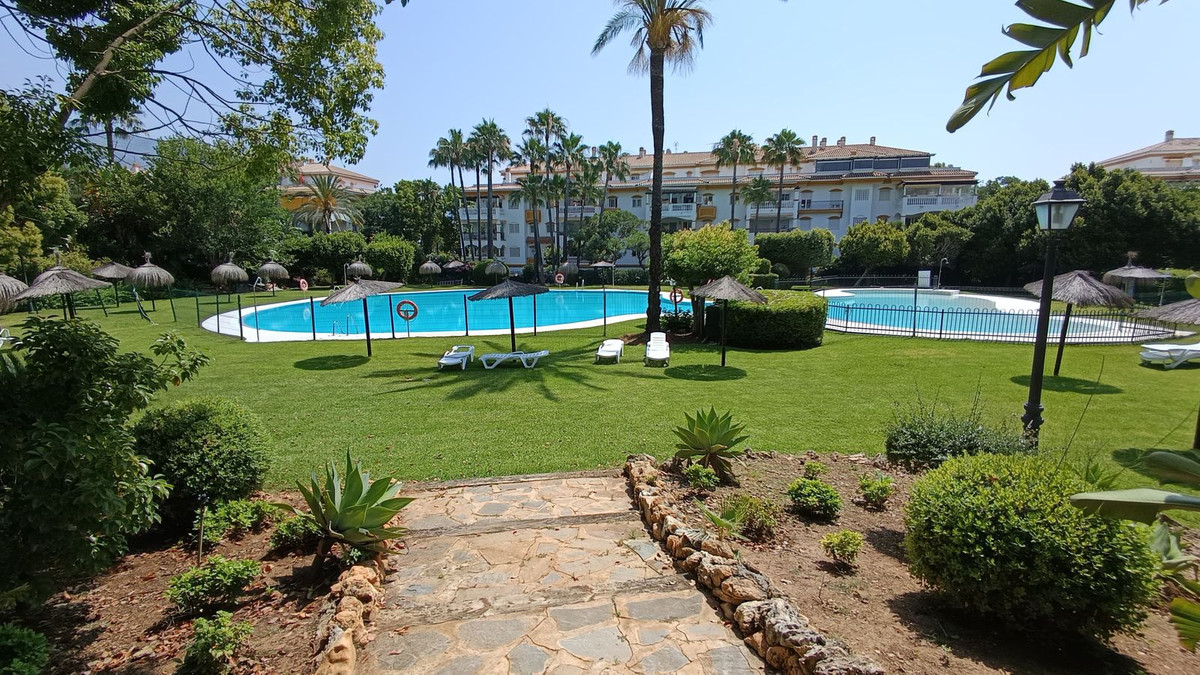Appartement te koop in Nueva Andalucía | 3 slaapkamers H5080213