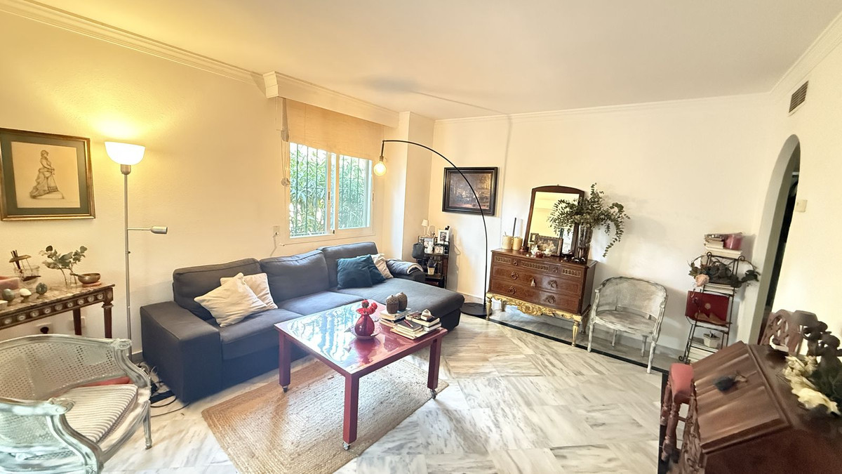 Appartement te koop in Nueva Andalucía | 3 slaapkamers H5080213
