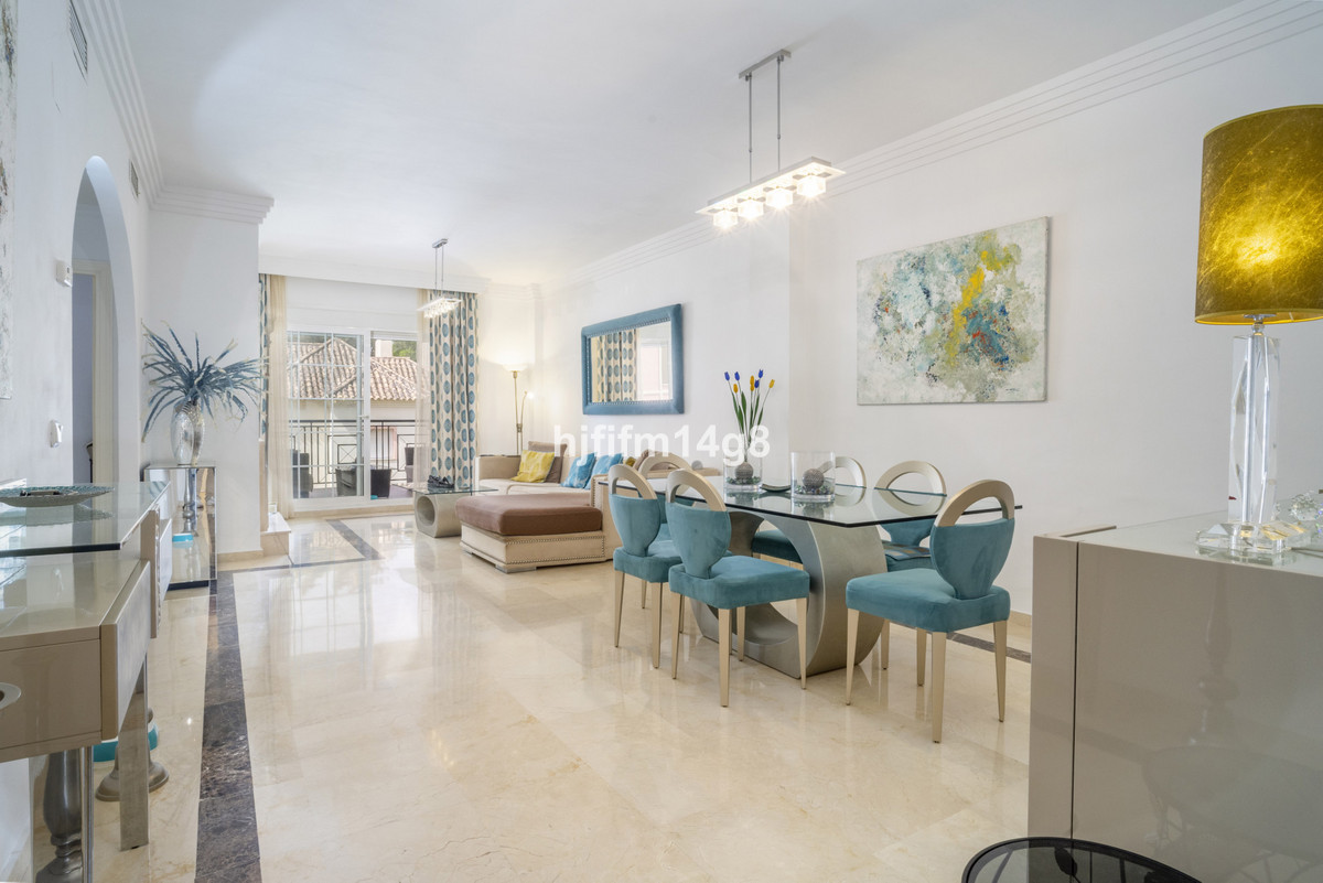 Appartement te koop in Nueva Andalucía | 2 slaapkamers H5080333