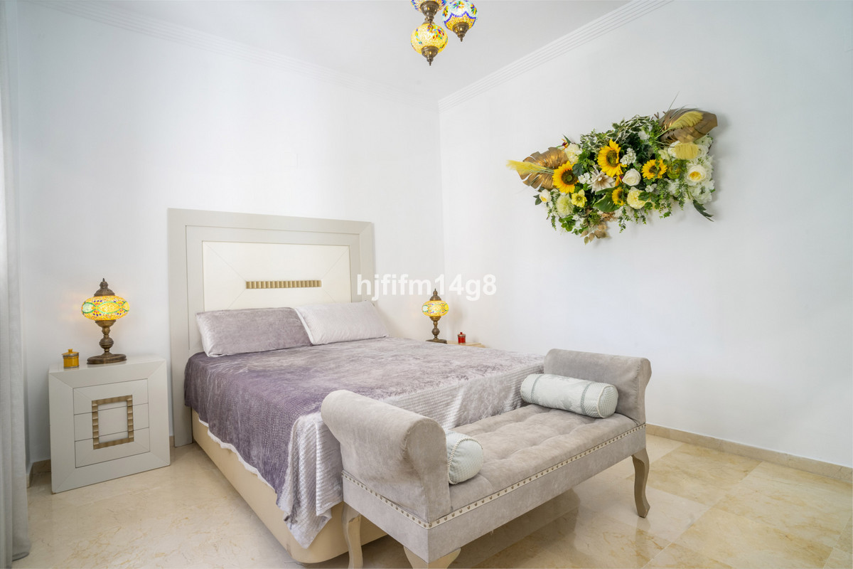 Appartement te koop in Nueva Andalucía | 2 slaapkamers H5080333