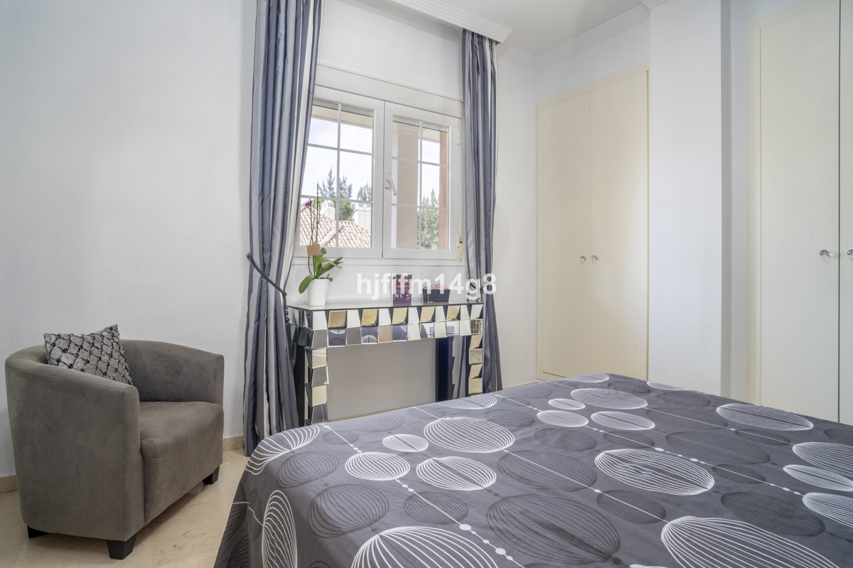 Appartement te koop in Nueva Andalucía | 2 slaapkamers H5080333