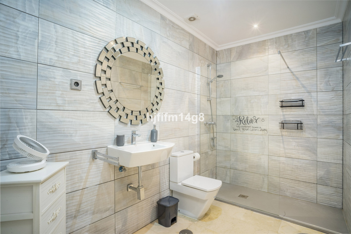 Appartement te koop in Nueva Andalucía | 2 slaapkamers H5080333