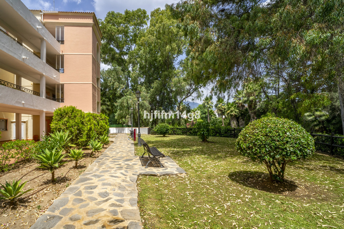 Appartement te koop in Nueva Andalucía | 2 slaapkamers H5080333