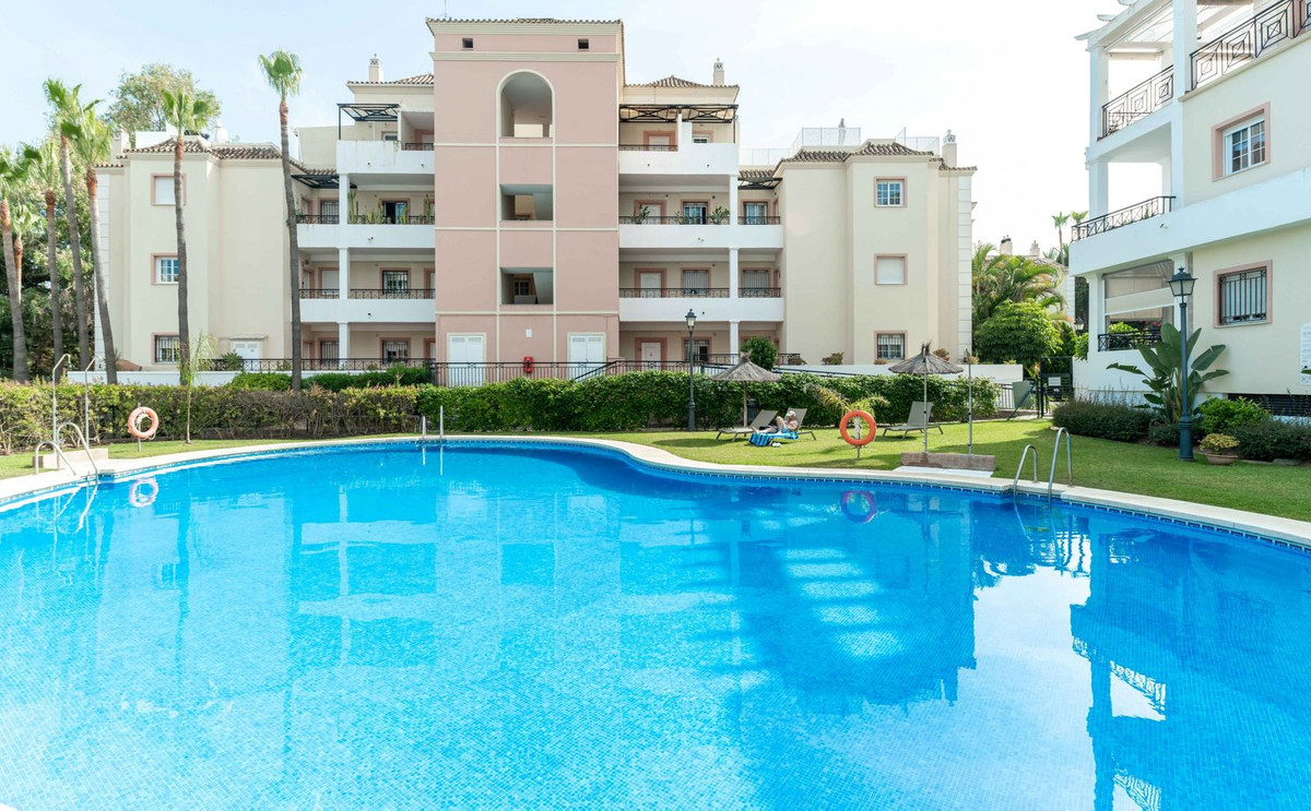 Appartement te koop in Nueva Andalucía | 2 slaapkamers H5080741