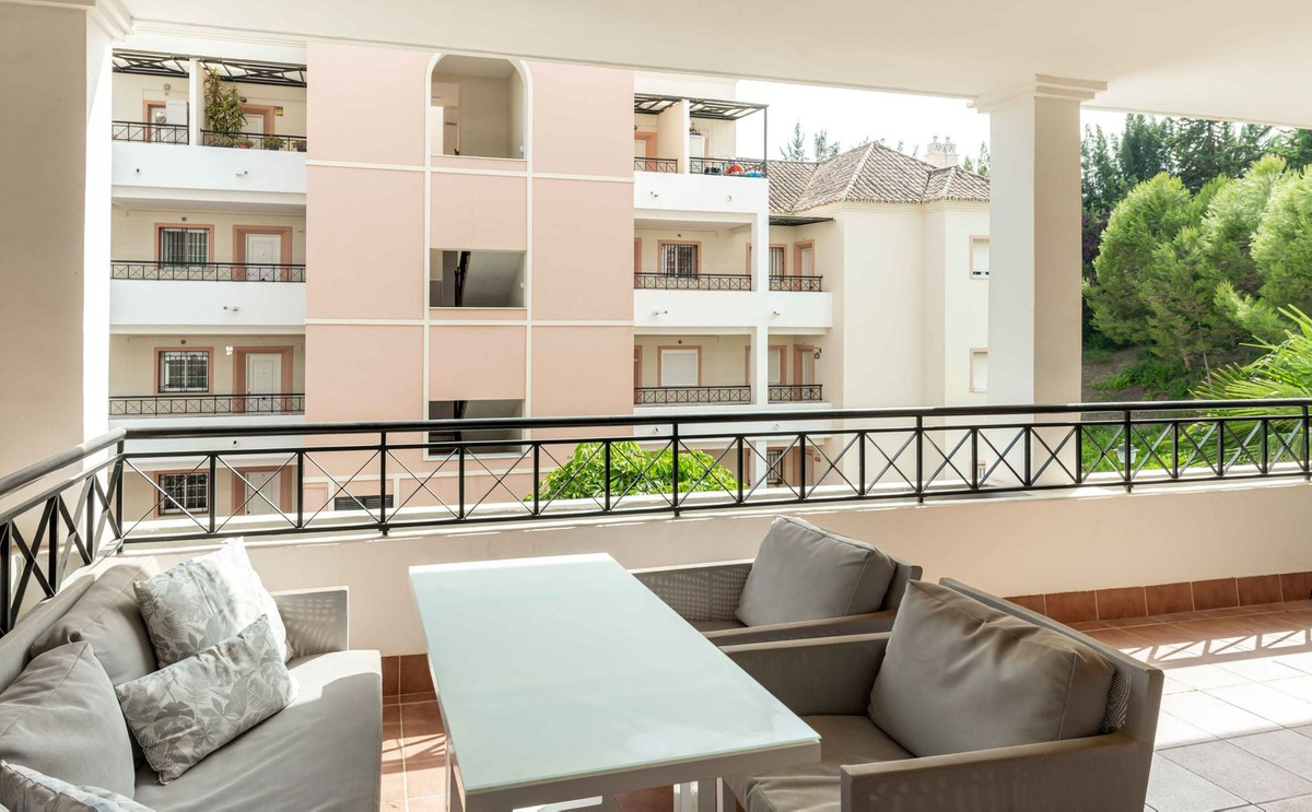 Appartement te koop in Nueva Andalucía | 2 slaapkamers H5080741