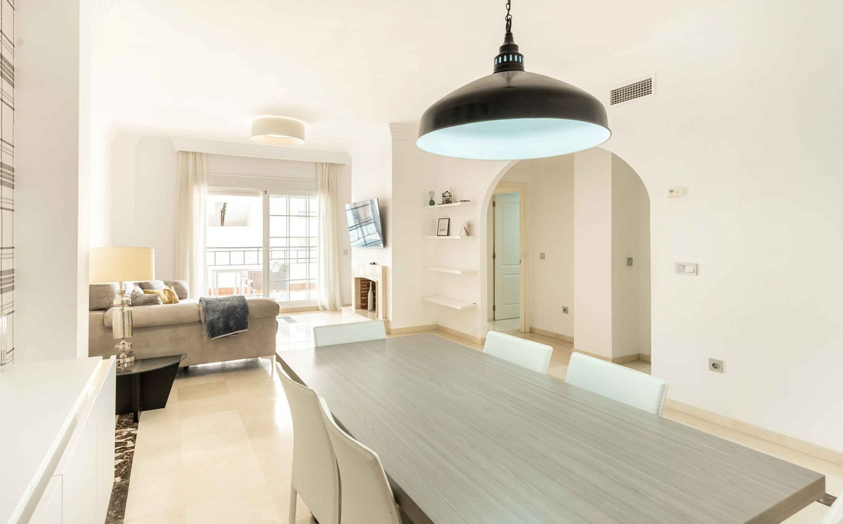 Appartement te koop in Nueva Andalucía | 2 slaapkamers H5080741