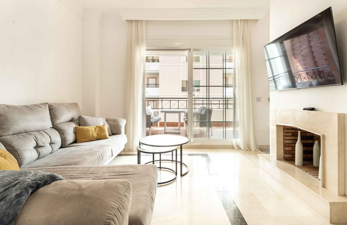 Appartement te koop in Nueva Andalucía | 2 slaapkamers H5080741