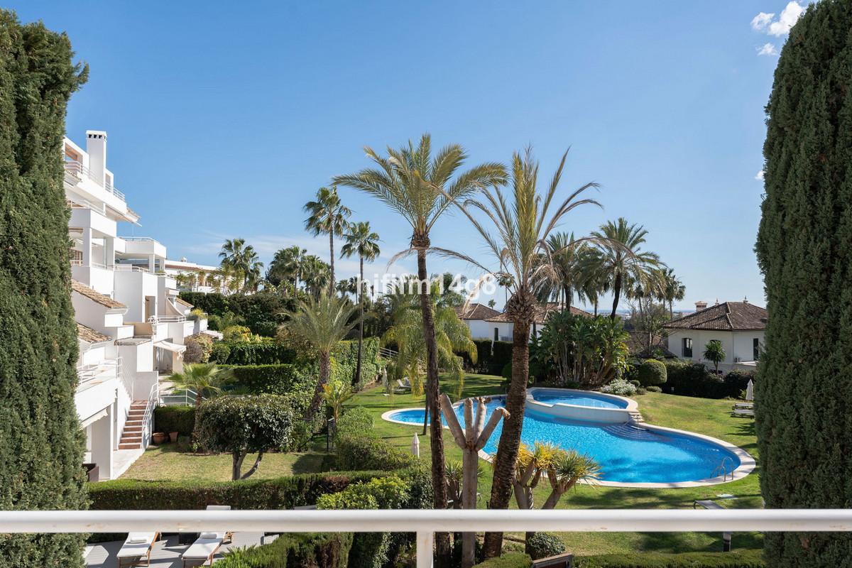 Appartement te koop in Nueva Andalucía | 2 slaapkamers H5081500