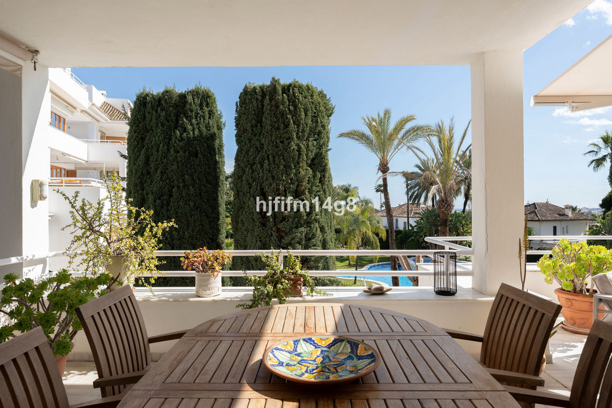 Appartement te koop in Nueva Andalucía | 2 slaapkamers H5081500