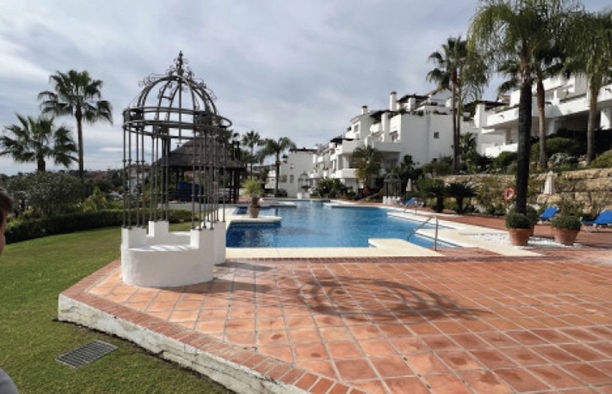 Appartement te koop in Nueva Andalucía | 2 slaapkamers H5083303
