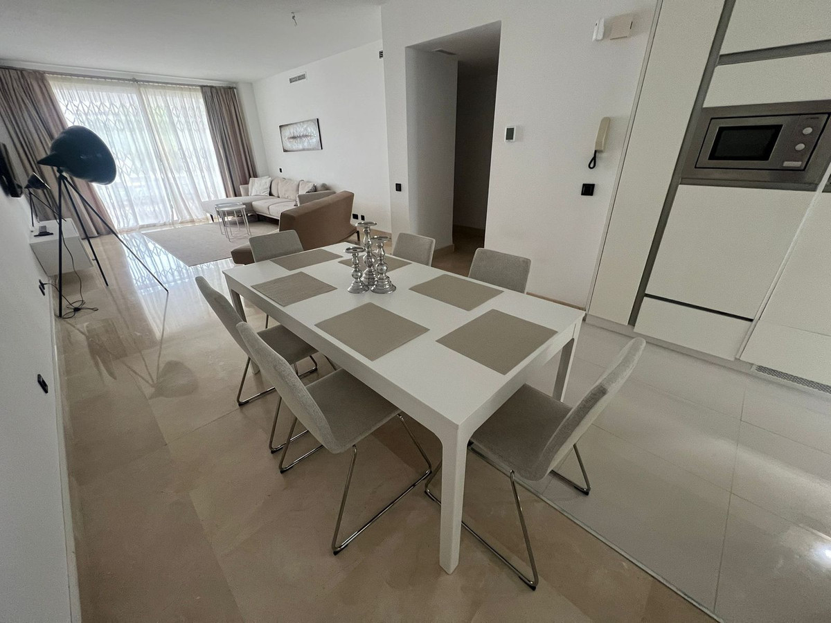 Appartement te koop in Nueva Andalucía | 2 slaapkamers H5083303