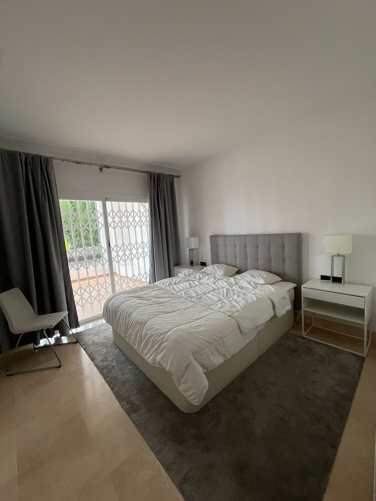 Appartement te koop in Nueva Andalucía | 2 slaapkamers H5083303