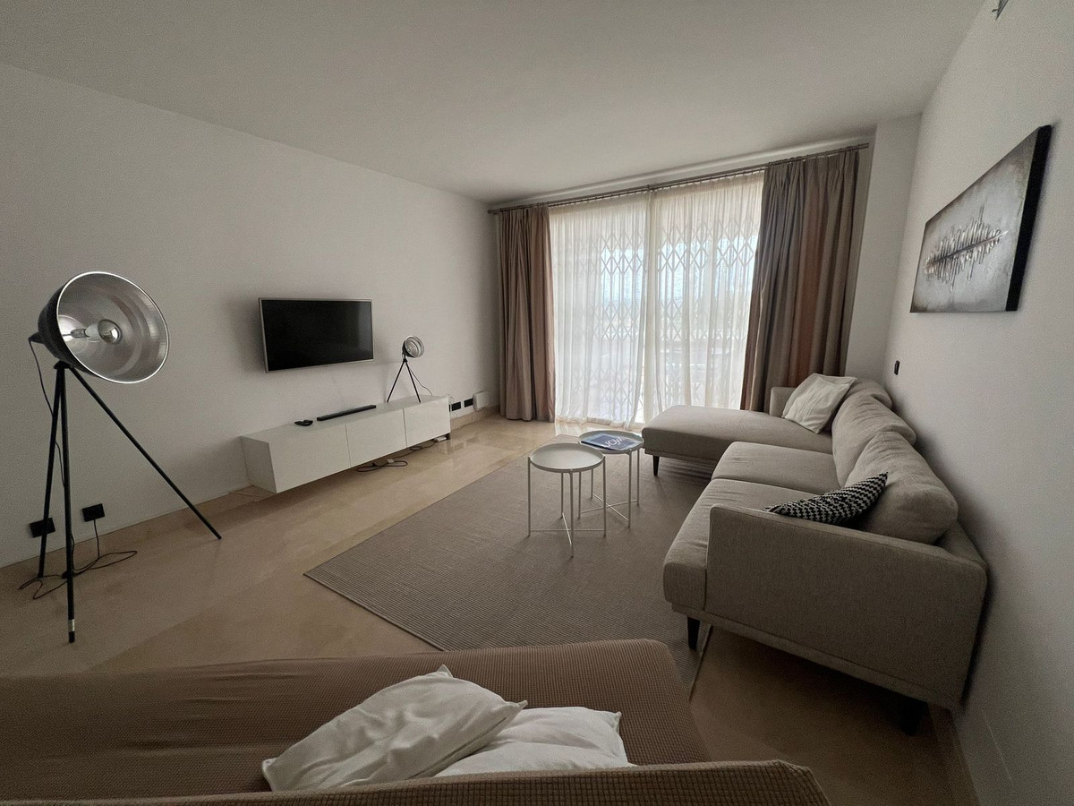 Appartement te koop in Nueva Andalucía | 2 slaapkamers H5083303
