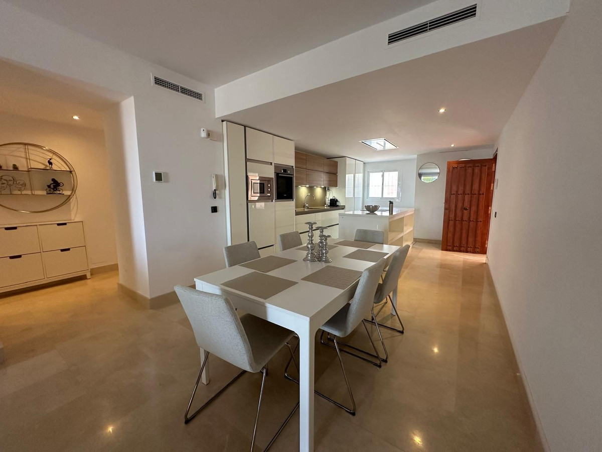 Appartement te koop in Nueva Andalucía | 2 slaapkamers H5083303