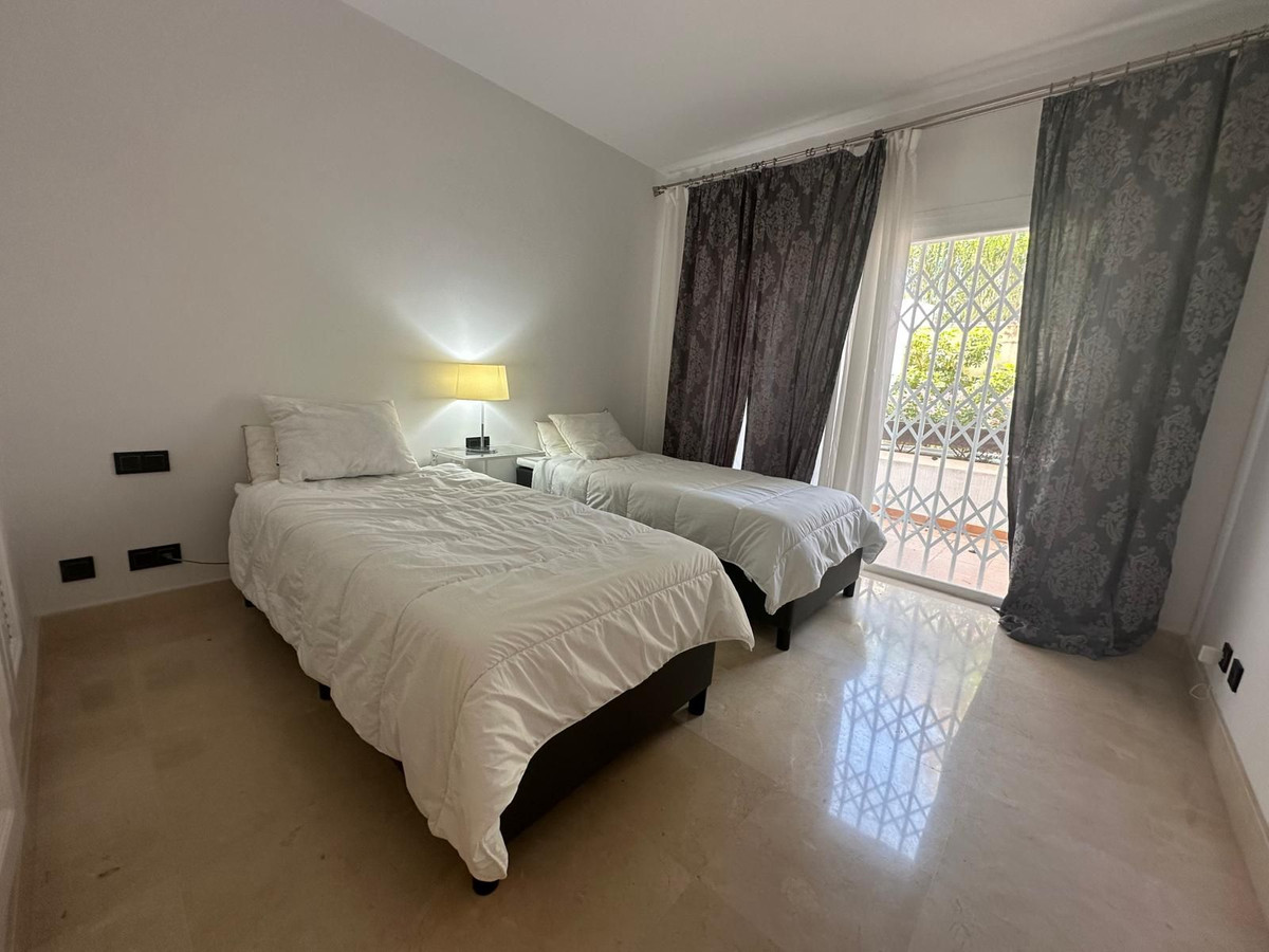 Appartement te koop in Nueva Andalucía | 2 slaapkamers H5083303