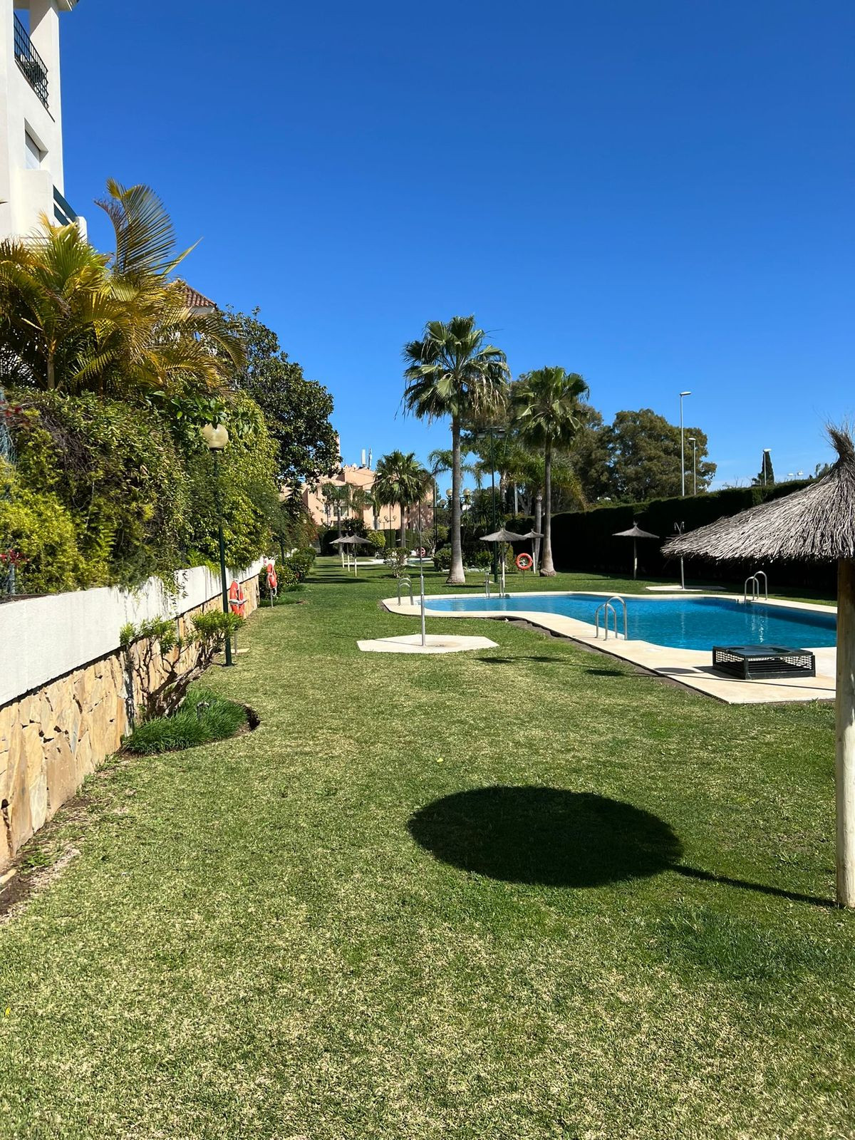 Appartement te koop in Nueva Andalucía | 2 slaapkamers H5084284