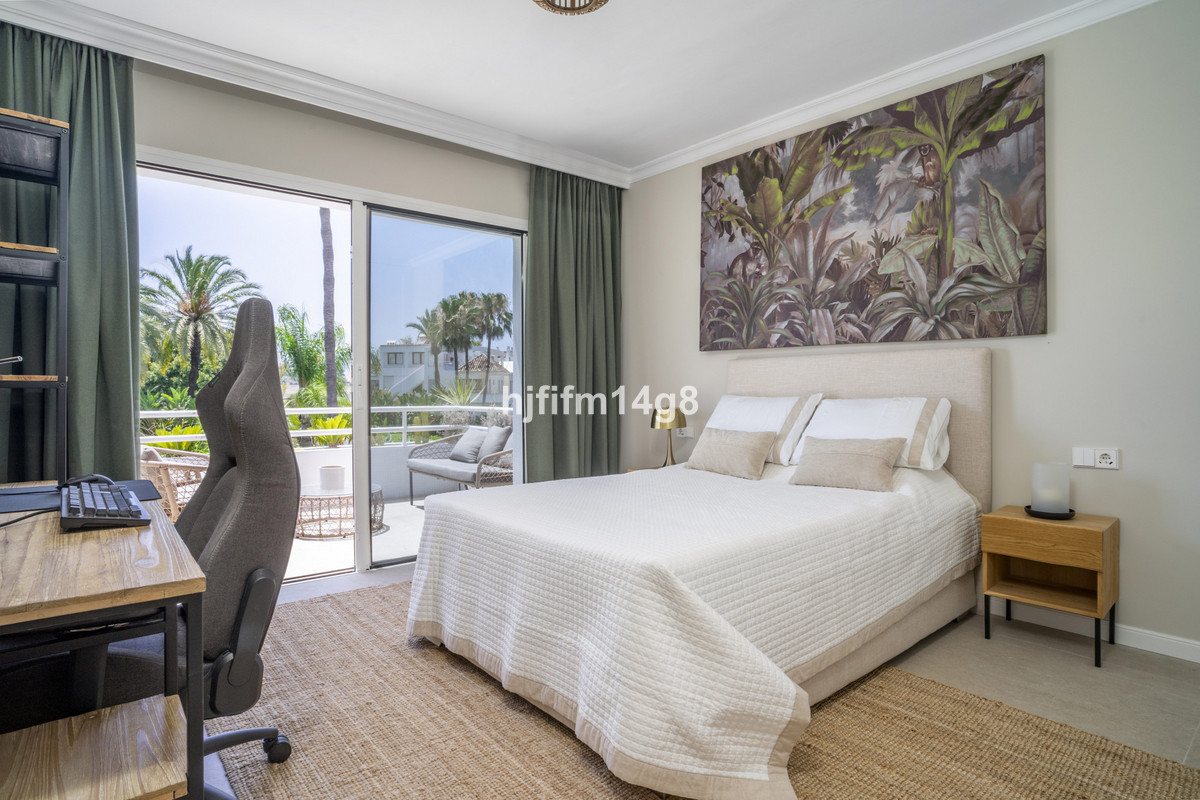 Appartement te koop in Nueva Andalucía | 3 slaapkamers H5084344