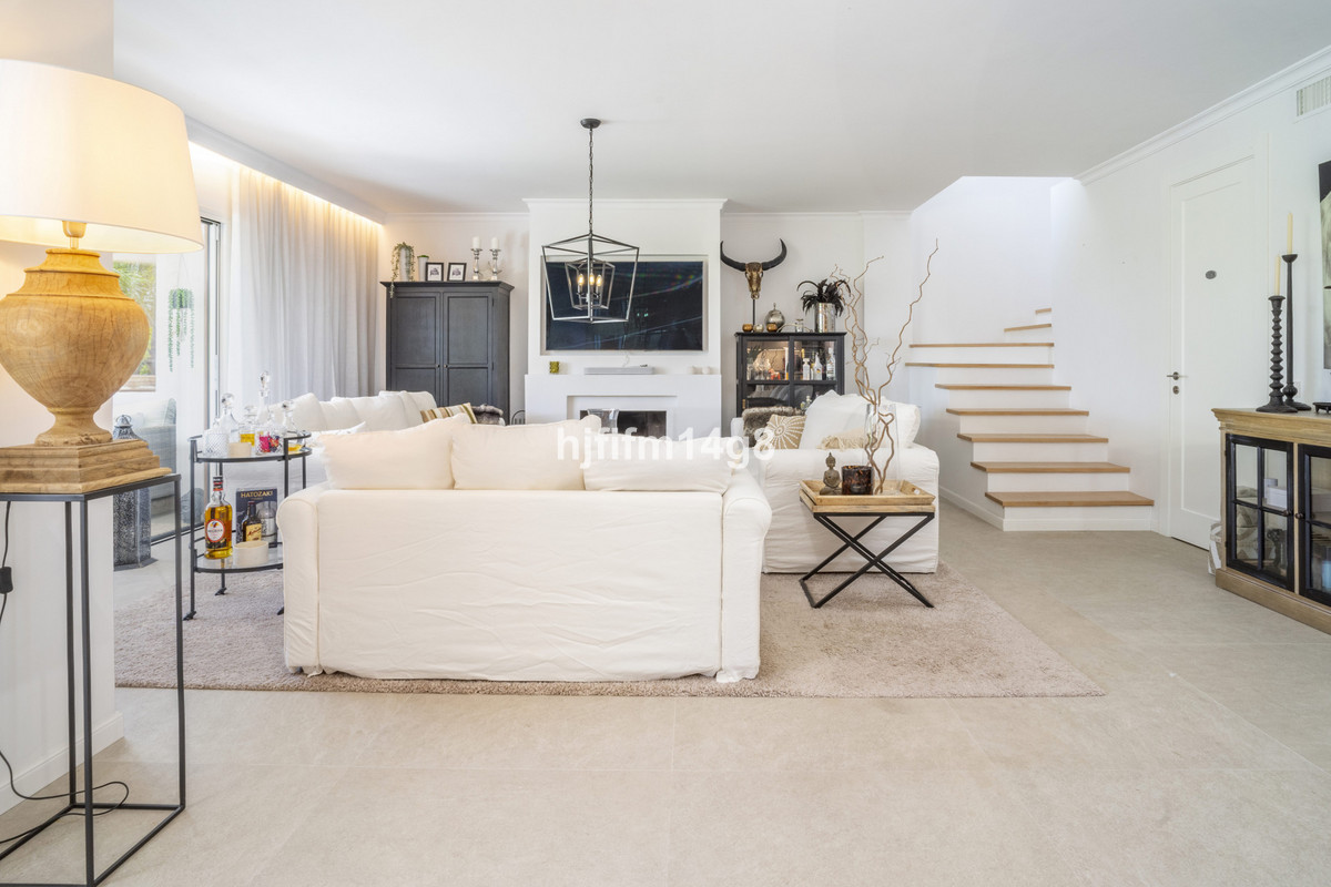 Appartement te koop in Nueva Andalucía | 3 slaapkamers H5084344