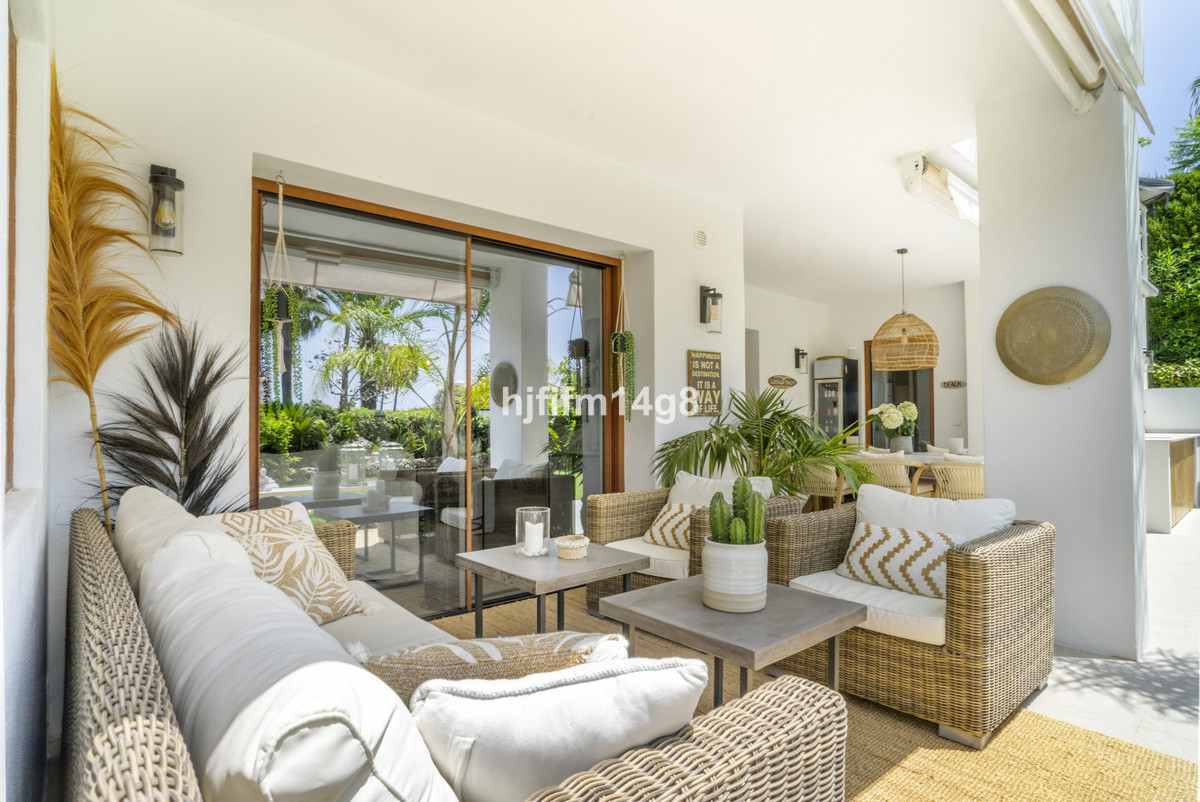 Appartement te koop in Nueva Andalucía | 3 slaapkamers H5084344