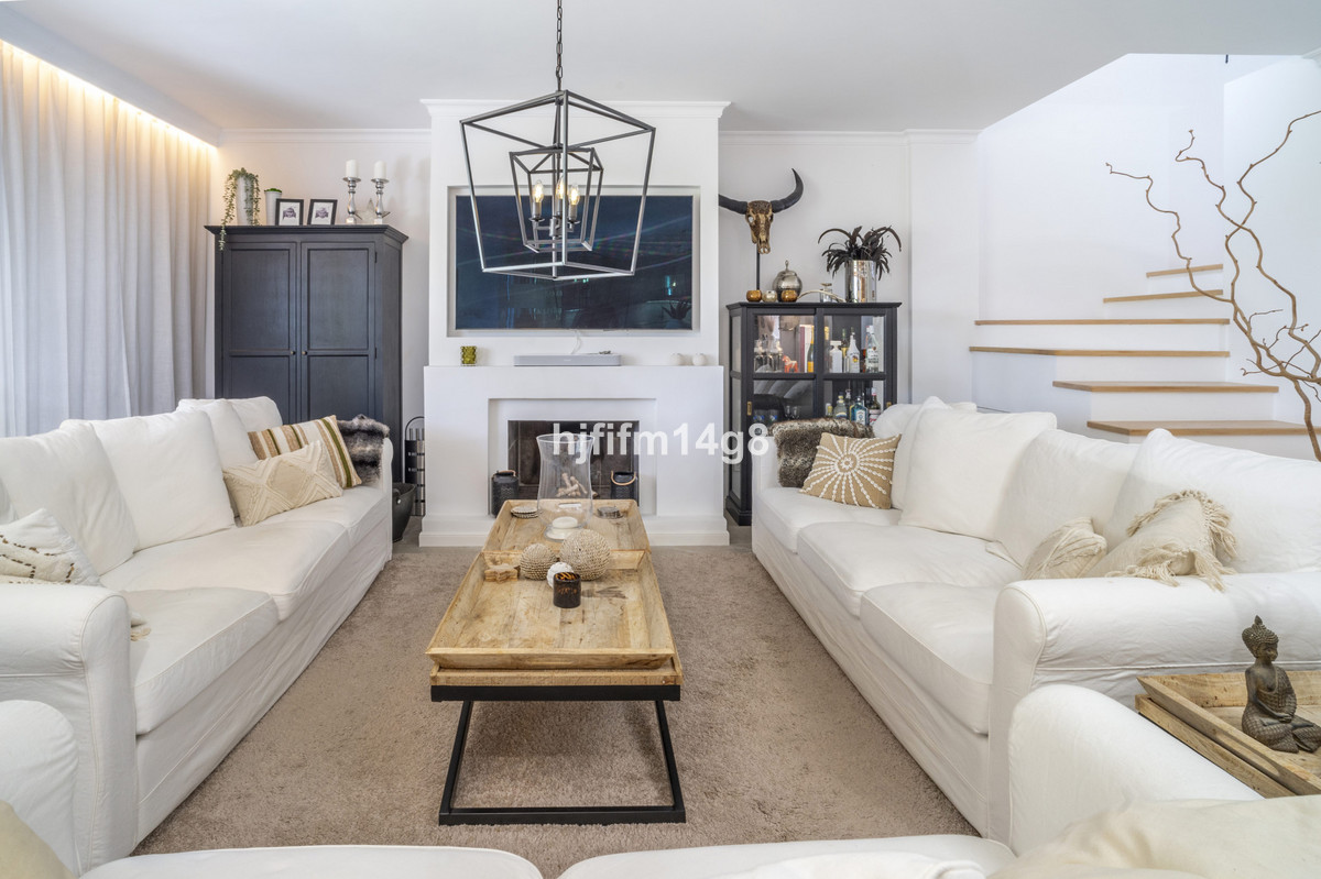 Appartement te koop in Nueva Andalucía | 3 slaapkamers H5084344