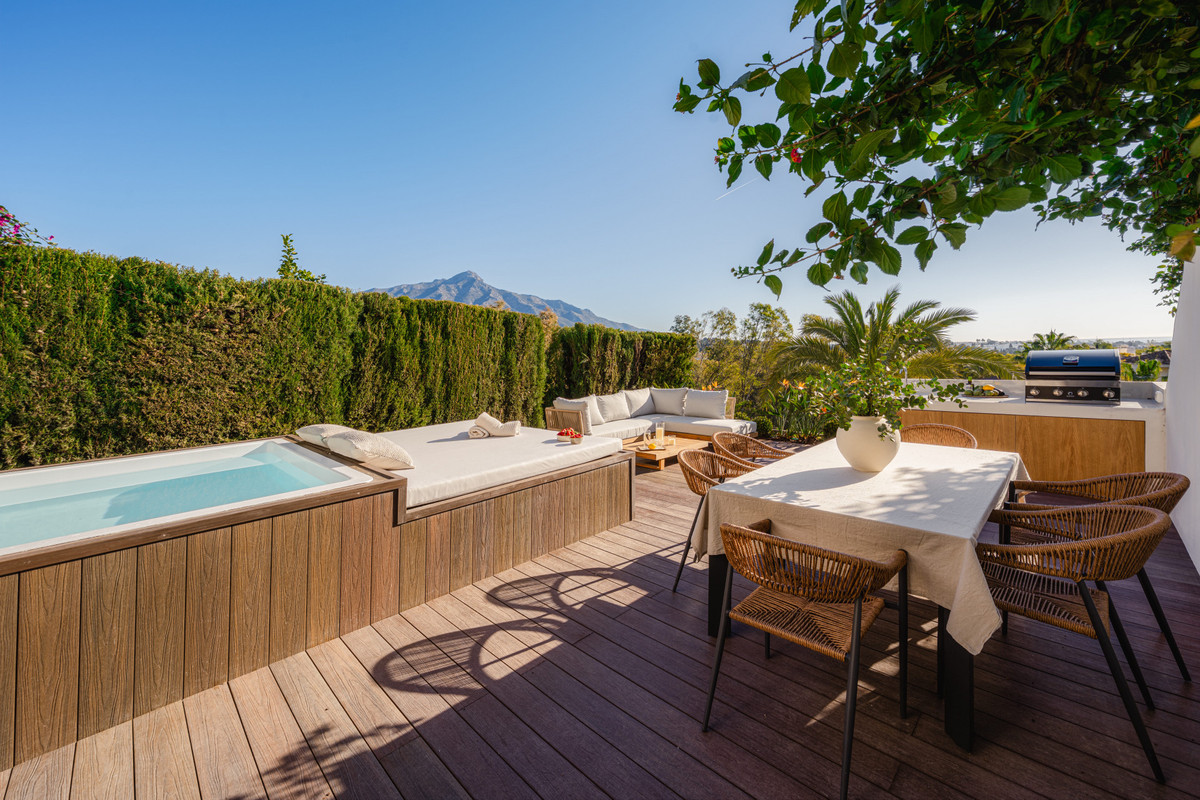 Appartement te koop in Nueva Andalucía | 3 slaapkamers H5084359