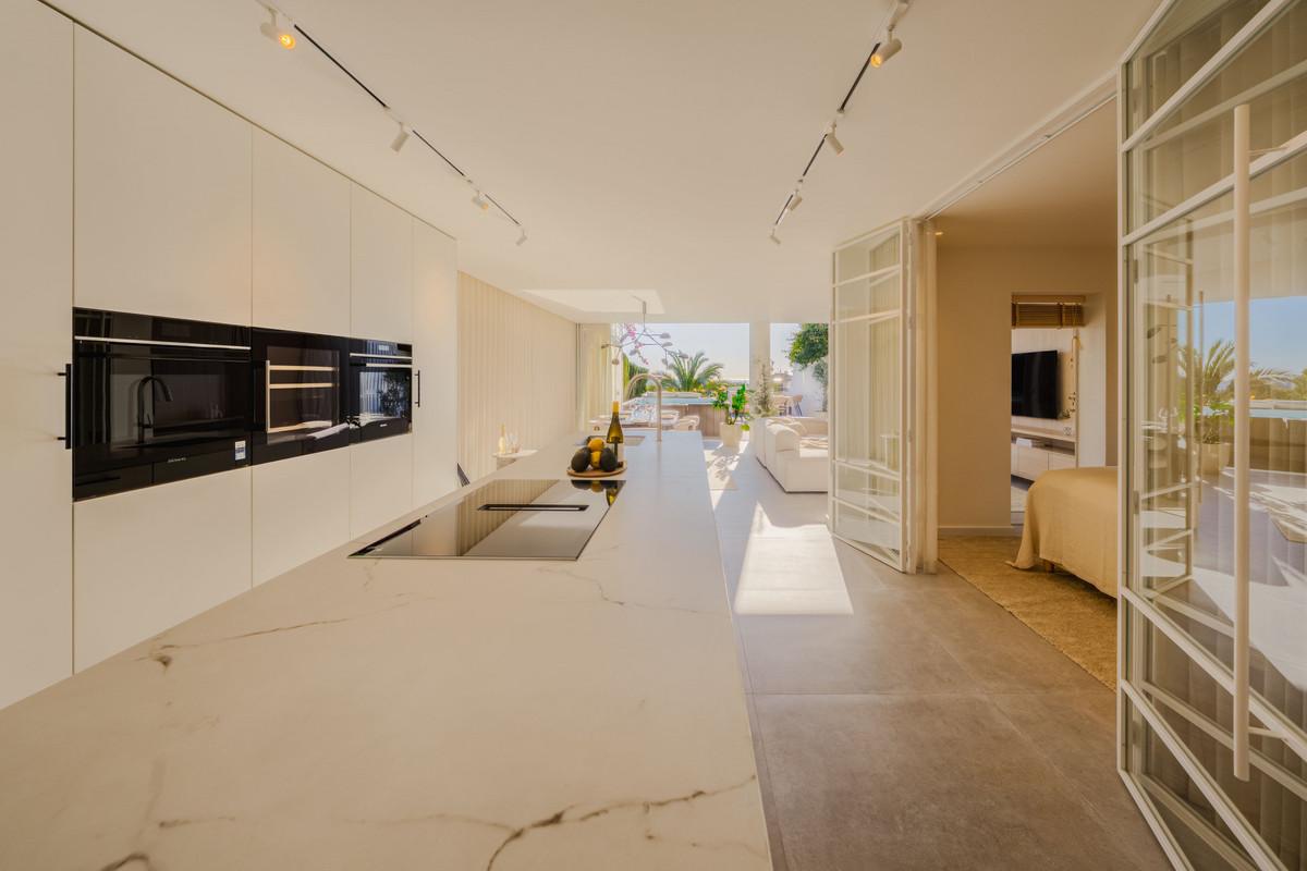 Appartement te koop in Nueva Andalucía | 3 slaapkamers H5084359